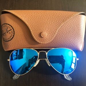 Women’s Ray-Ban Aviator Classic